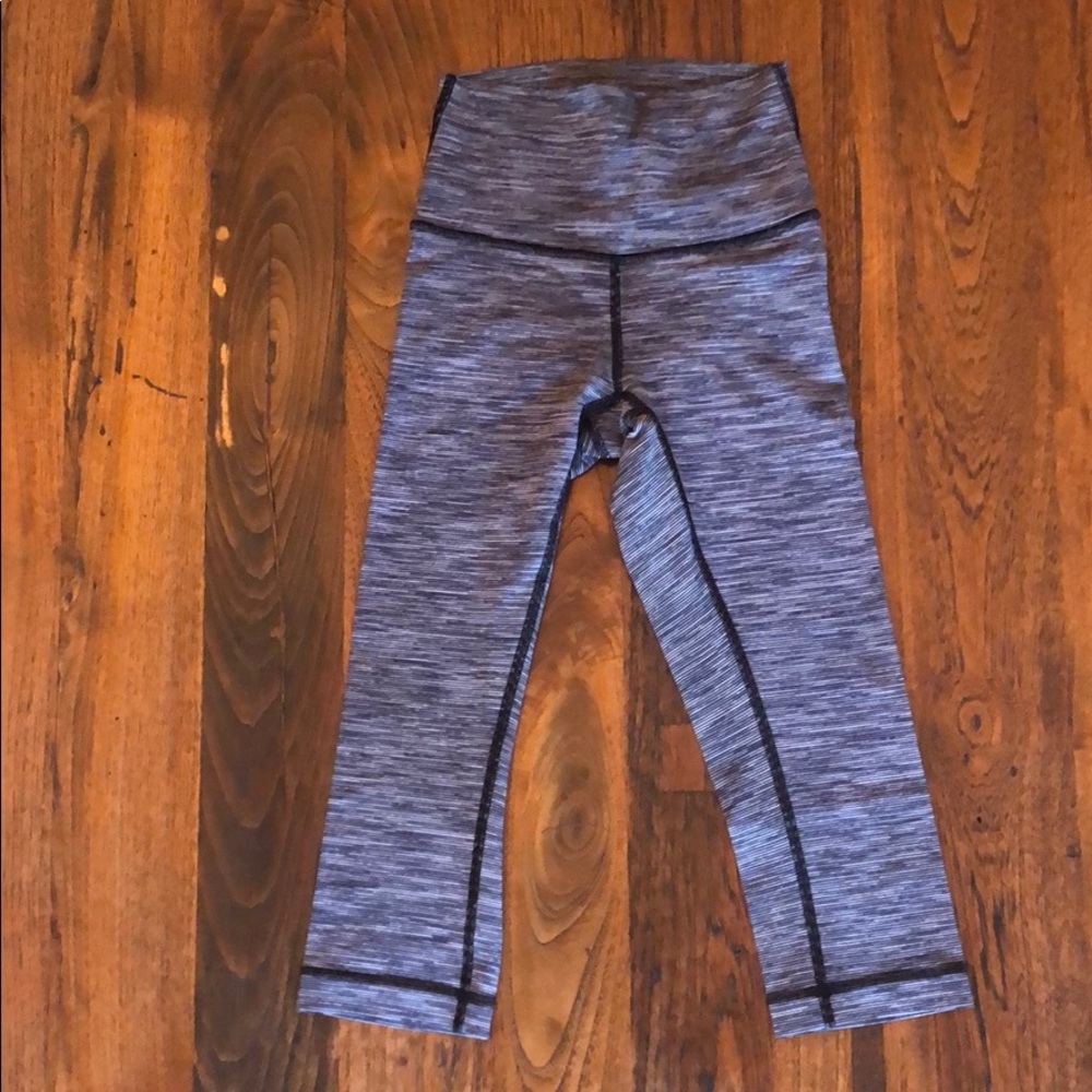 Lululemon cropped leggings
